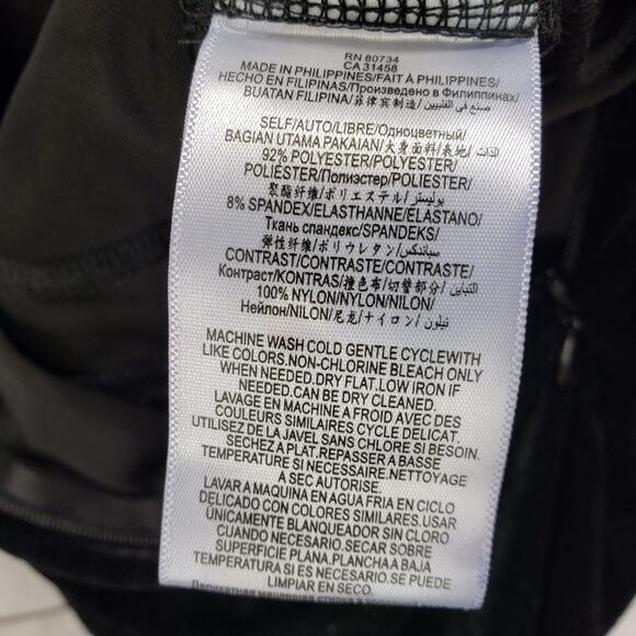 BCBGeneration New Women's Black Velvet Lace Pockets Romper Size Small - Picture 8 of 12